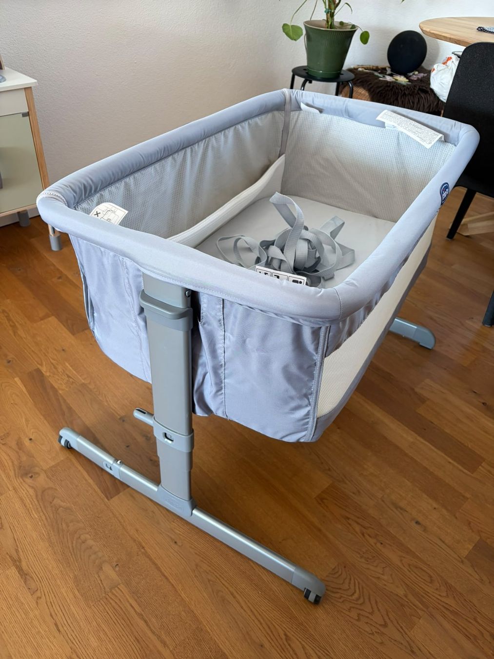 Betten: Babyrbett Chicco Next 2 Me (Next2Me) – Gebraucht aus Luzern von kac_x8t5 2