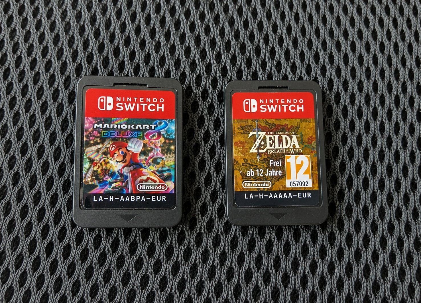Nintendo Konsolen: Nintendo Switch + 2 jeux + Pro Controller + Housse – Gebraucht aus La Chaux-de-Fonds von inf_7fsj 7