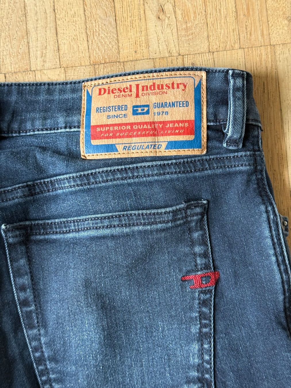 Diesel Jeans: Jeans Diesel Gr. W30 L 32 – Gebraucht aus Dällikon von dahi1 1