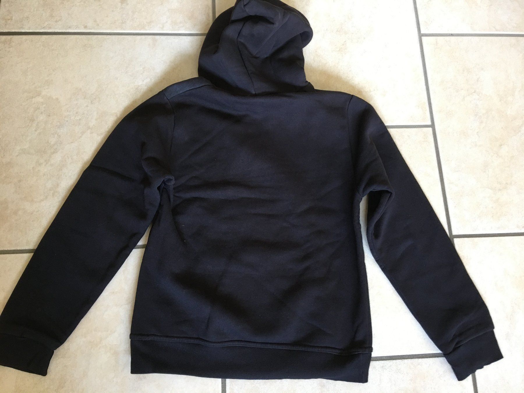 Maglioni & Felpe: NEU Kapuzen-Pulli schwarz, Deko, M=158ca – Nuovo e nell'imballaggio originale da Cugnasco venduto da isolaverde 1