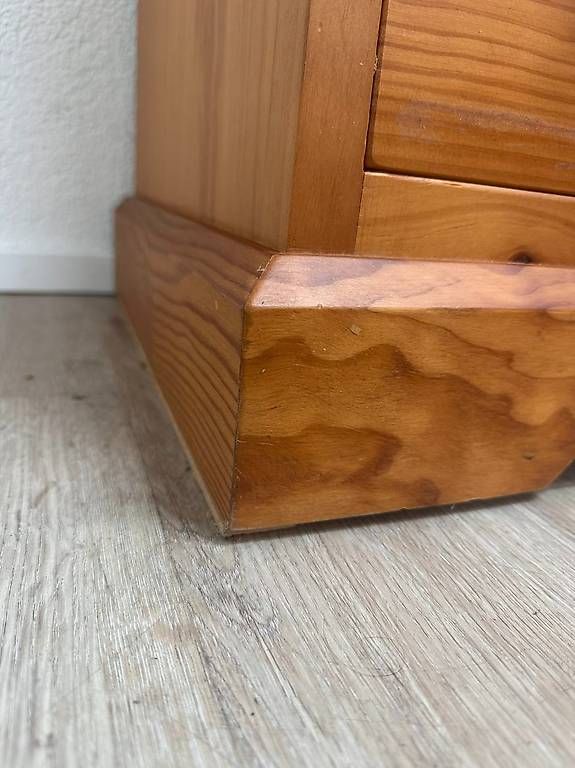 Commodes: Holzkommode mit 8 Schubladen – D'occasion à Obernau par Arche_Noah_Brocki 5