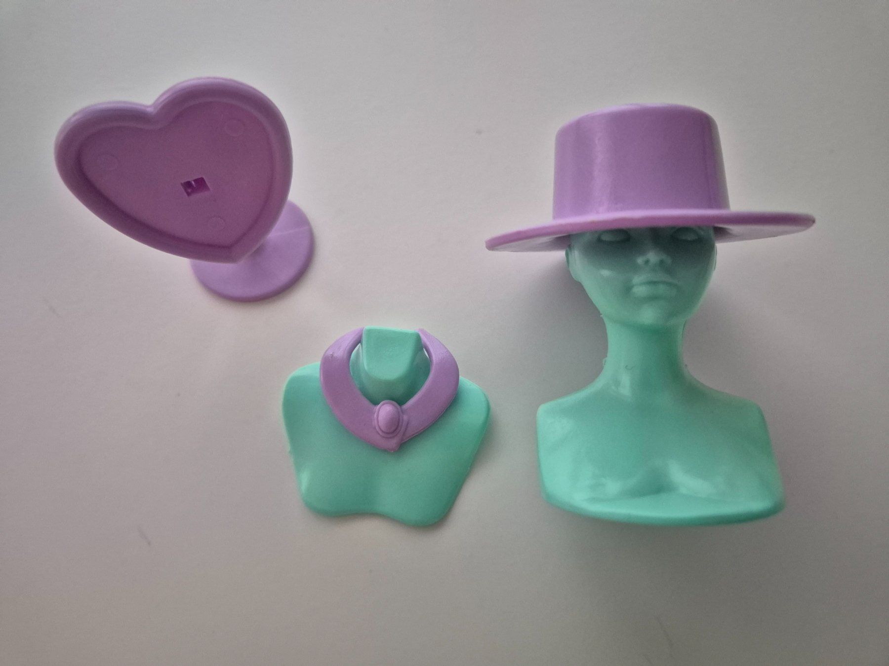 Puppen: Barbie Beauty Büsten Set – Gebraucht aus Zürich von pau_y8mv 5