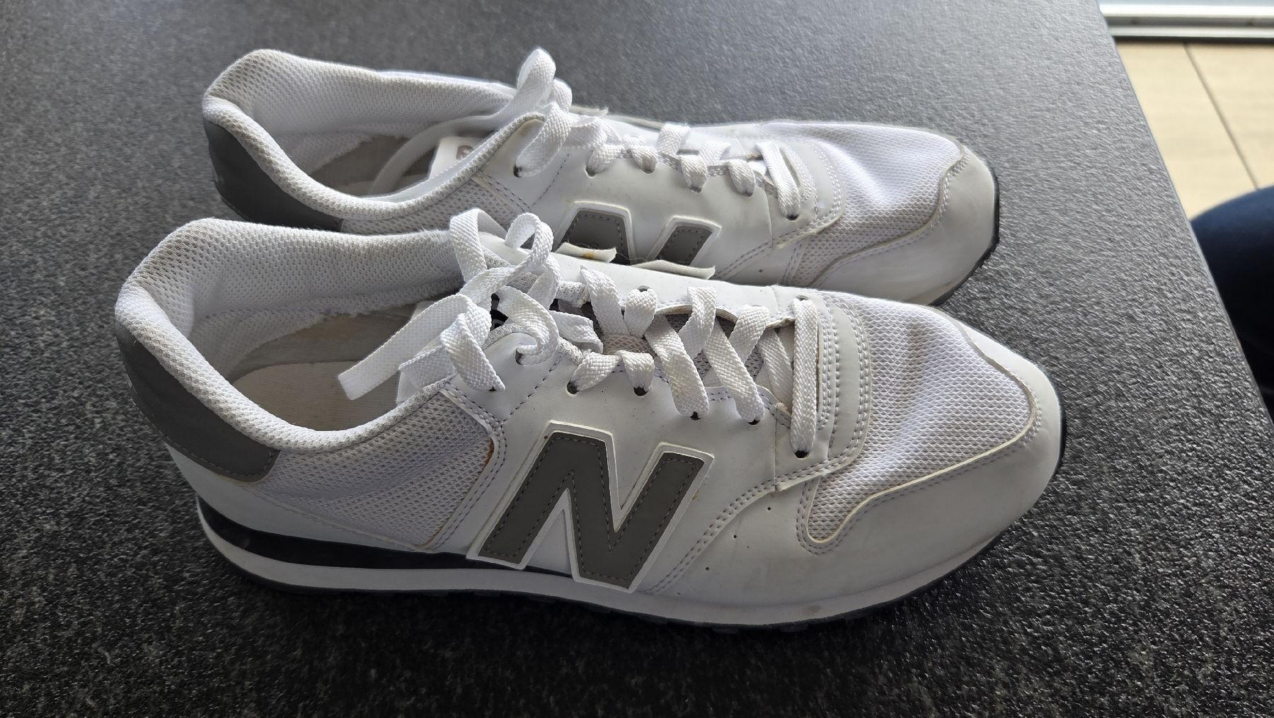 New Balance Scarpe da uomo: New Balance 500 – Usato da Le Pâquier-Montbarry venduto da Gruyere77