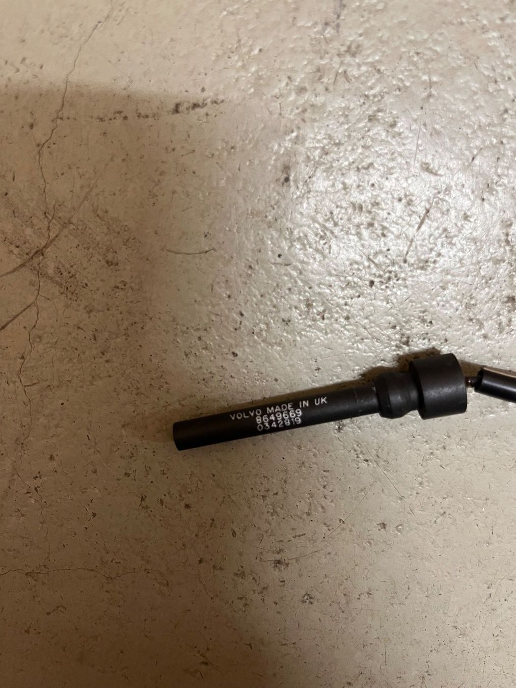 Volvo Toutes les pièces auto: Volvo Kühlmittelstand-Sensor - 8649669 – D'occasion à Bischofszell par VolvoT5 1