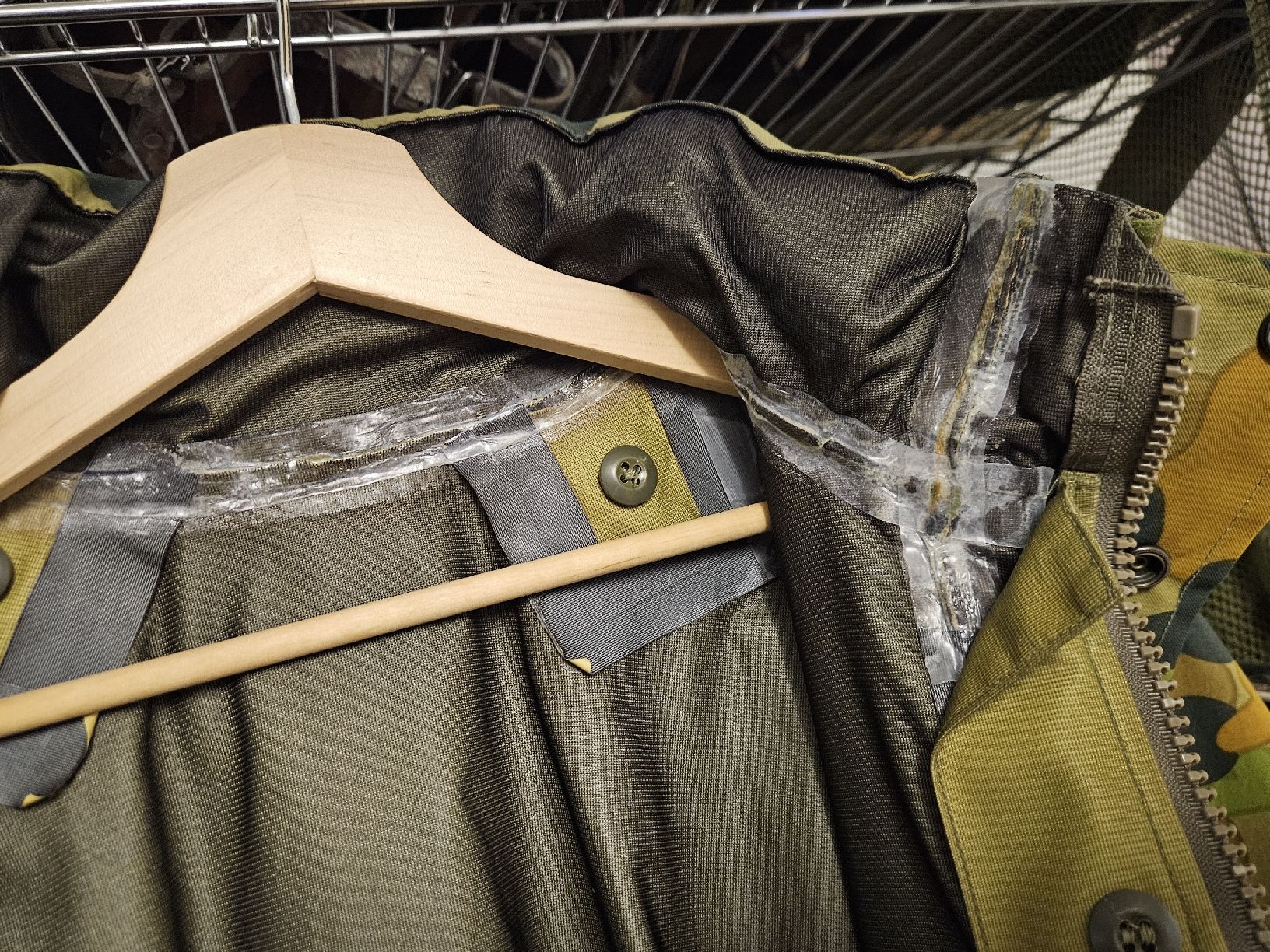 Uniformi: Gore Tex Parka Australische Armee – Usato da Hägglingen venduto da Baltica 5