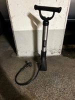 Standpumpe GLUD silber schwarz mit Schlauch guter Zustand