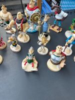 70 Asterix-Figuren Plastoy, komplett, mit Heften, meist neuw