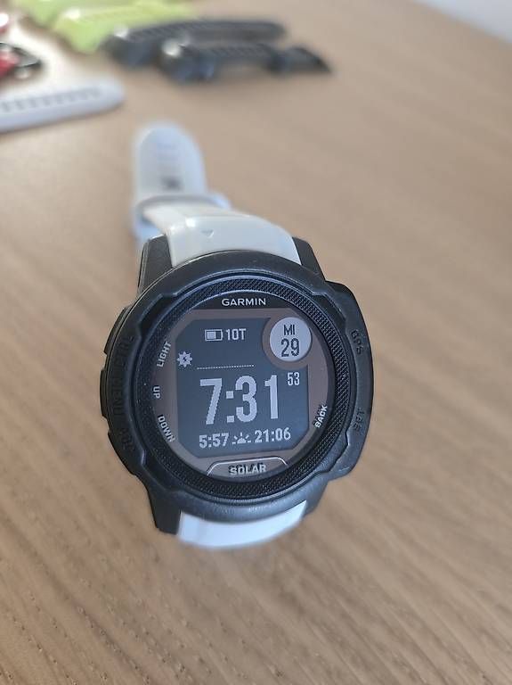 Smartwatch: Garmin Solar Instinct S 40mm – Gebraucht aus Buch am Irchel von Jimisky1974