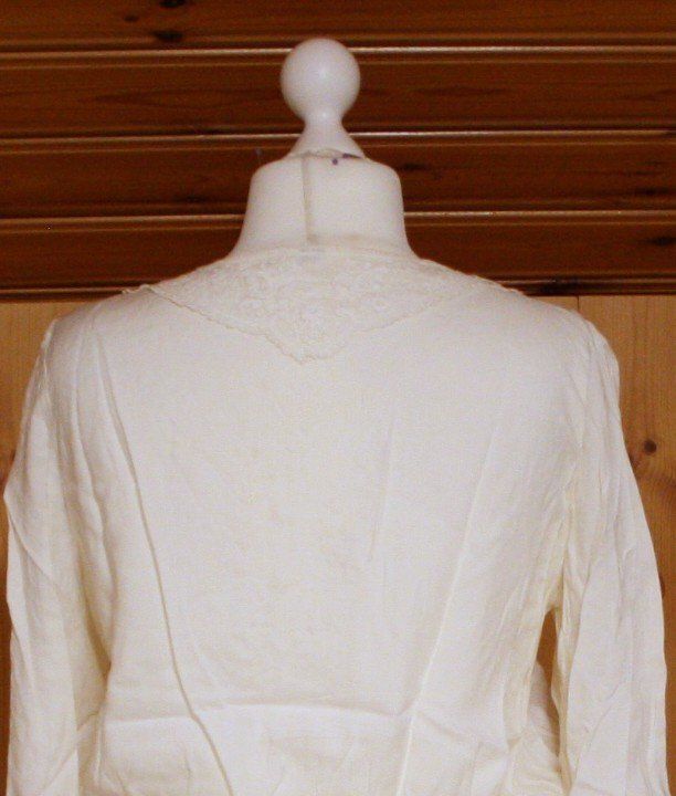 Camicette: Bluse naturweiss Gr. M – Usato da Flüelen venduto da Diversicum-Vintage 5