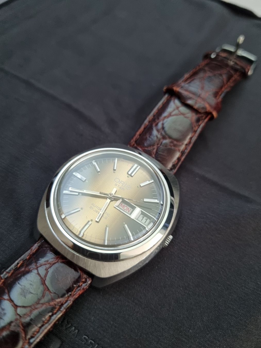 Oris Orologi: Magnifique et rare ORIS STAR Automatic Tons Havane Smokey – Usato da CHAMBESY venduto da HDS_Geneve 5