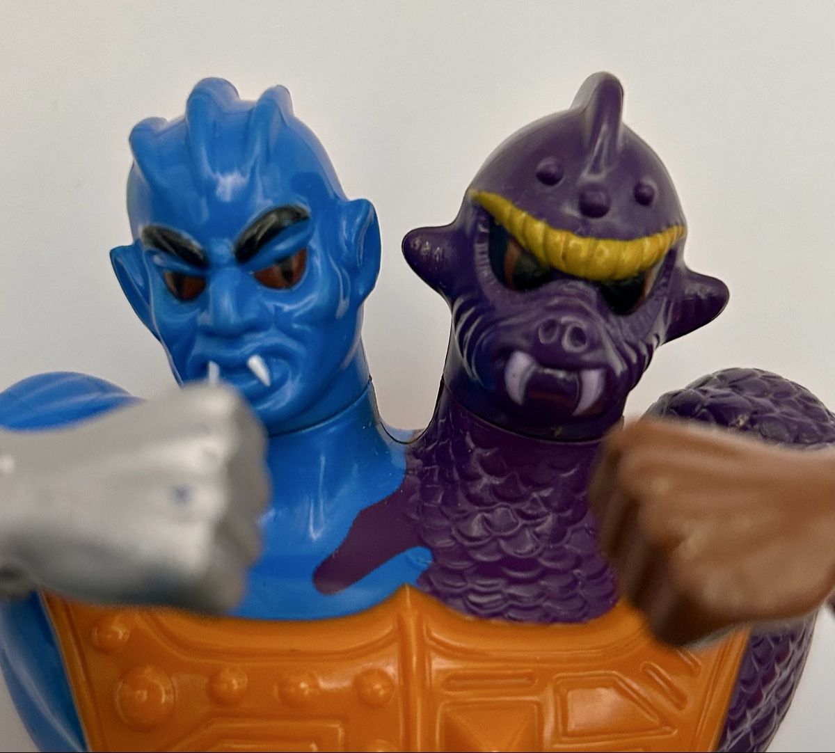 Masters of the Universe Statuette: MOTU Vintage Two Bad Figur komplett mit Mini-Comic – Usato da Oberhasli venduto da Schneeschueh 4