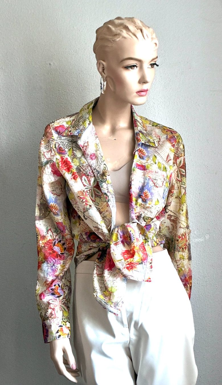 Emily van den Bergh Camicette: EMILY VAN DEN BERGH Bluse farbiger Print – Usato da Kloten venduto da Nephty 1