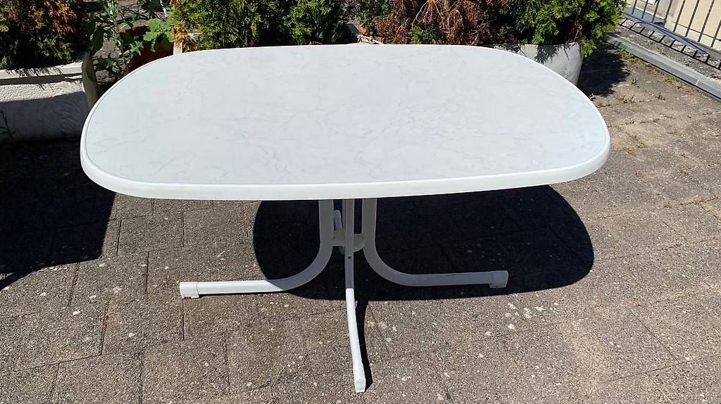 Tische: Garten/Balkontisch – Gebraucht aus Elgg von vinyl03 1