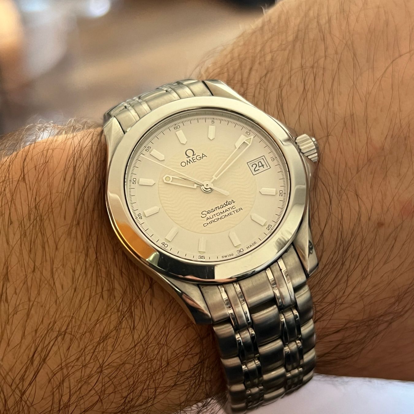 Omega Uhren: Omega Seamaster Automatic Date 2501.21 – Gebraucht aus Carouge GE von Watchaser 3