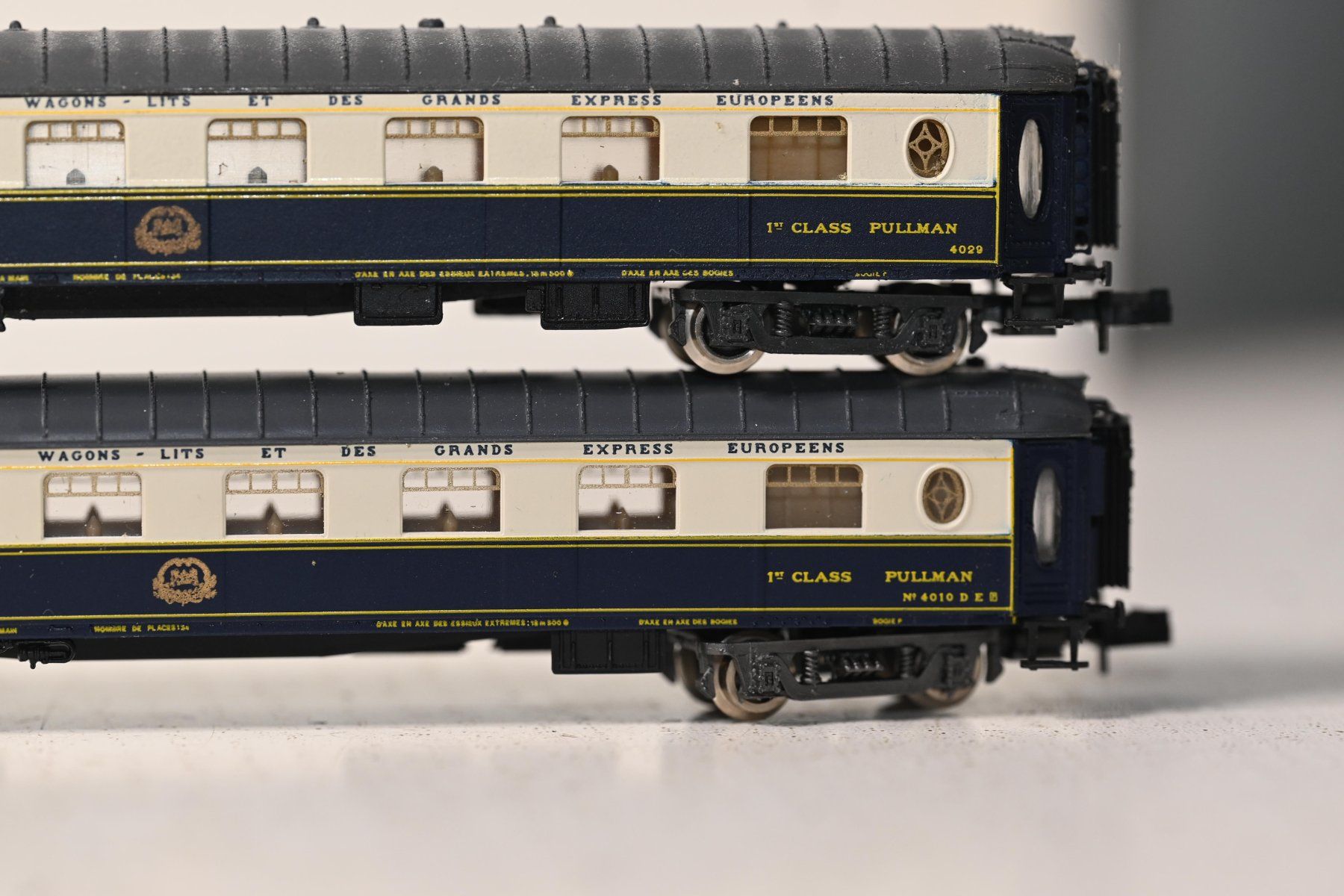 Rivarossi Trains électriques: 2 Pullman Wagen Rivarossi Spur N mit OVP – D'occasion à Laupen ZH par Zmoewe 2