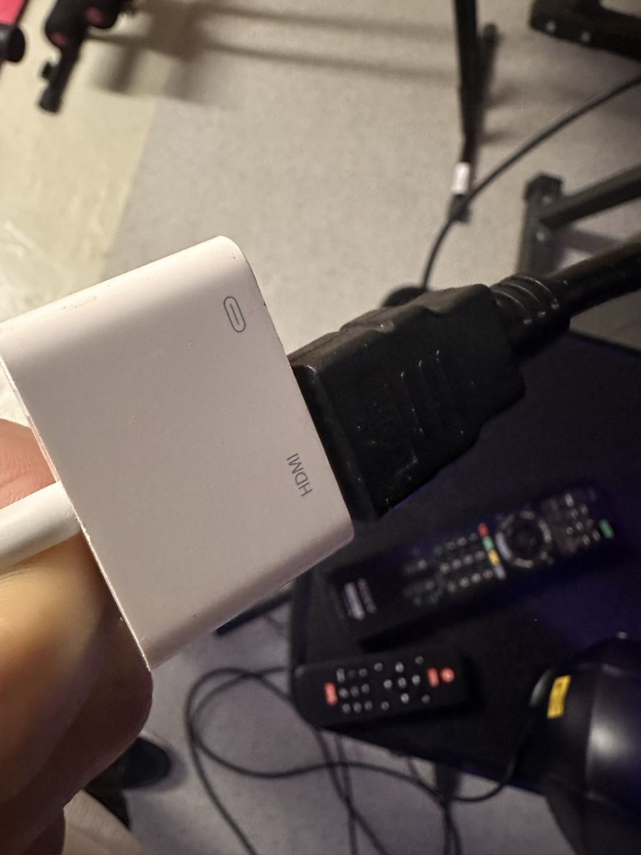 Laufwerke & Adapter: Apple Lightning auf HDMI Adapter - Top Zustand! – Gebraucht aus Bätterkinden von rip2000 2