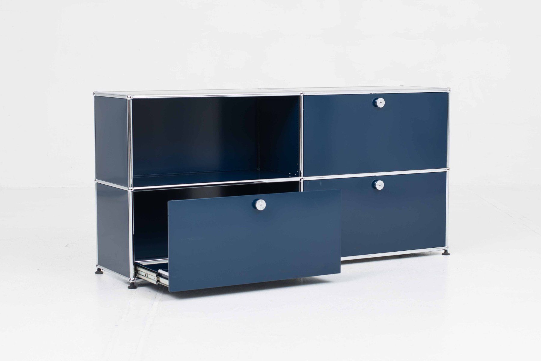 USM Kommoden: USM Sideboard in Stahlblau – Gebraucht aus Zürich von STUZH38 2