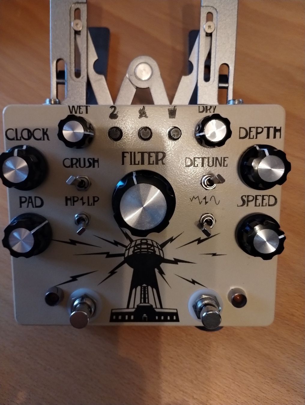 Strumenti musicali: Hungry Robot - The Wardenclyffe Deluxe – Usato da Zürich venduto da Mario_S.