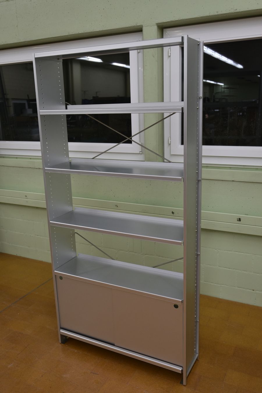 Lehni Scaffali: Designer Aluminium Regal Lehni – Usato da Lichtensteig venduto da Polsterwerk 1