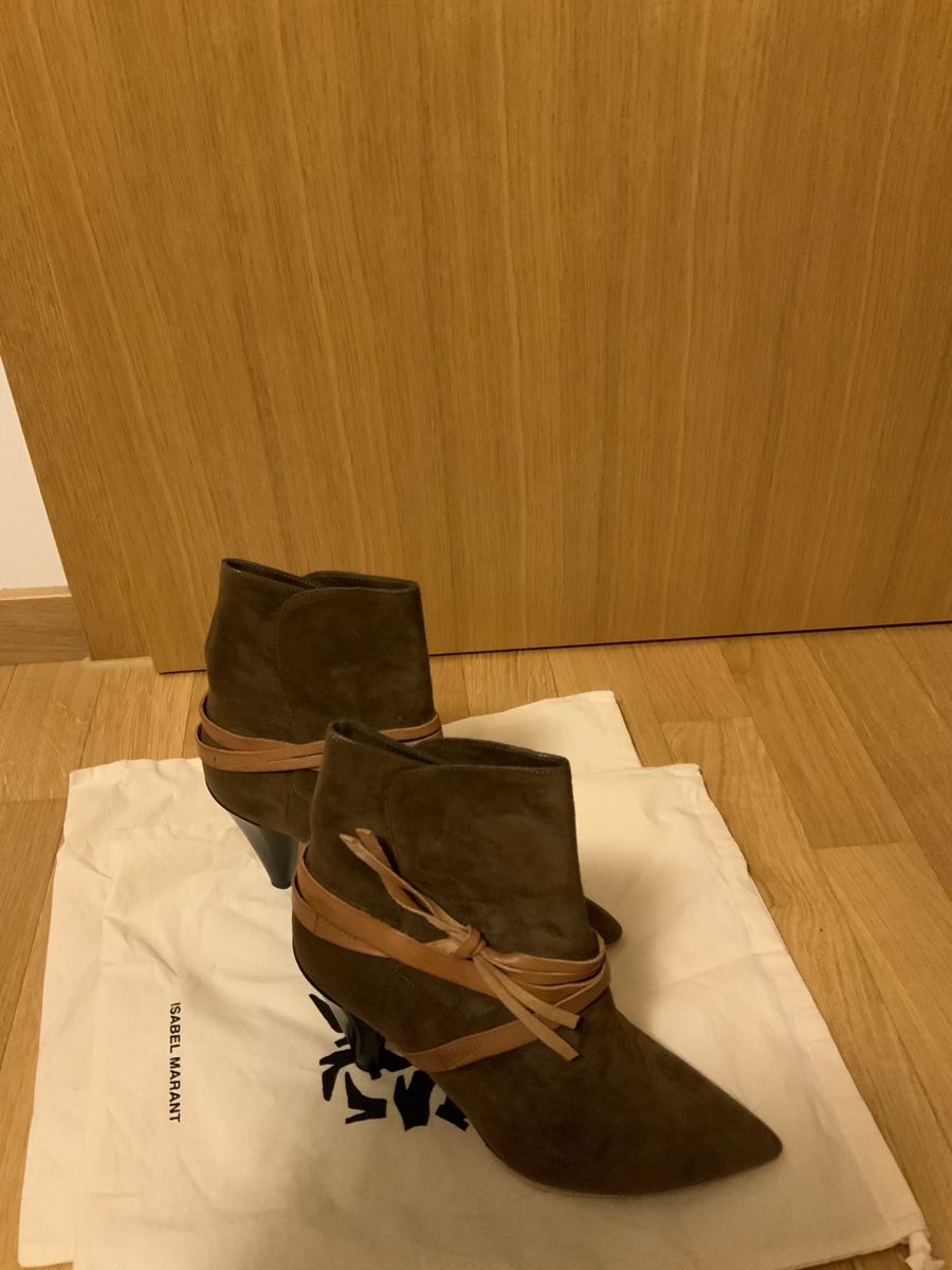 Isabel Marant Scarpe da donna: Isabel Marant Boots – Usato da Zürich venduto da RoxEle
