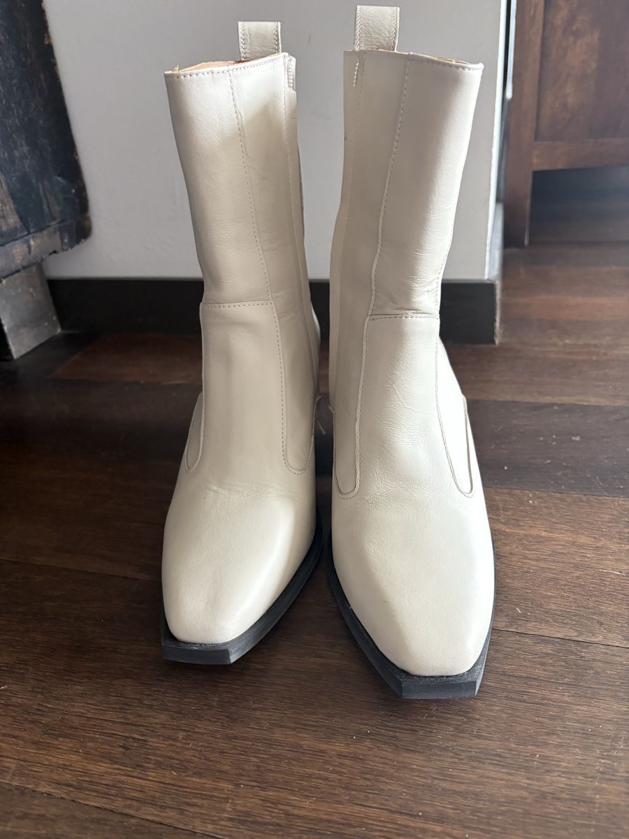 Scarpe da donna: Damenstiefeletten in Beige, Gr. 38 - – Usato da Dietikon venduto da Mopsyl 1