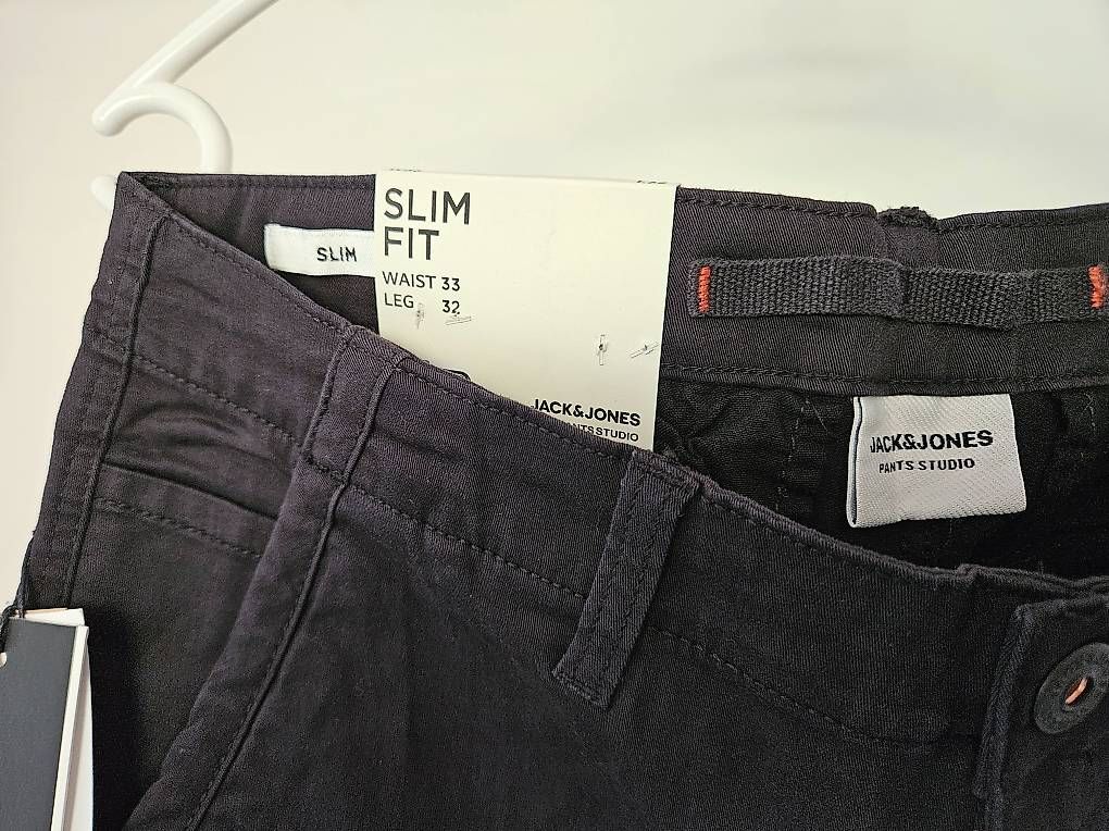 Pantaloni: Jack & Jones Cargo Pants / 33 32 / CHF 69.90 – Usato da Schliern b. Köniz venduto da sciurrrus 1