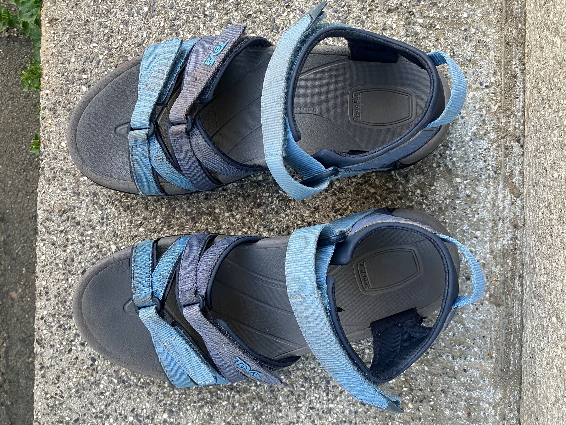 Teva Scarpe per ragazzi: Teva Sandalen, Gr. 37 – Usato da Basel venduto da Nautilus123