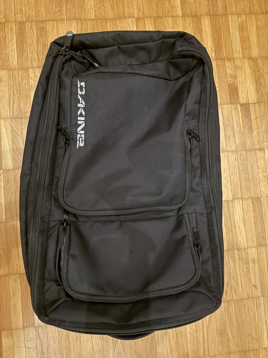 Dakine Valigie: Dakine Carry On Roller – Usato da Wallisellen venduto da Xanthipus