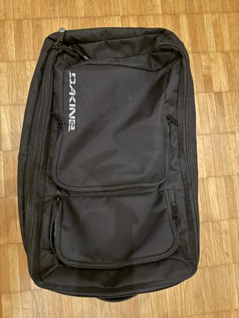Dakine Carry On Roller