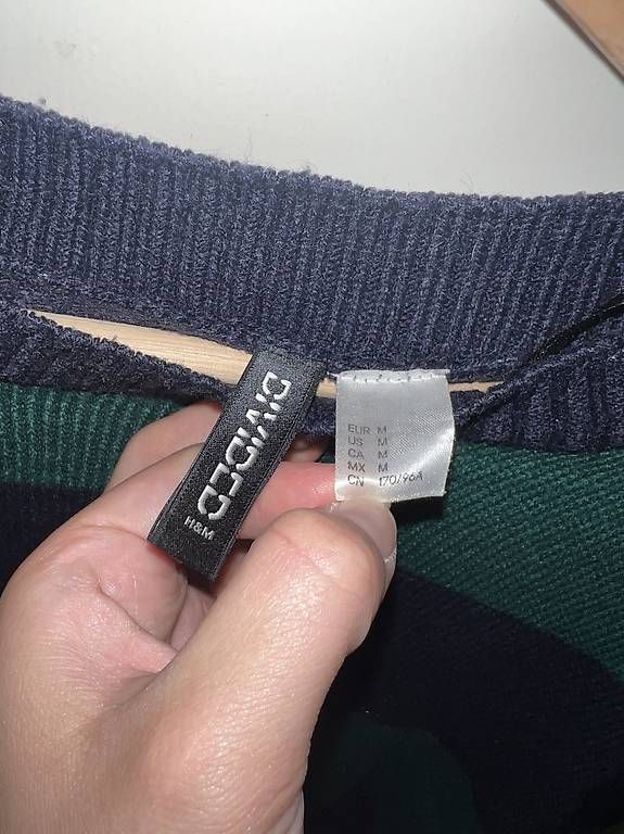 H&M Pullover & Sweatshirts: Strickpulli H&M – Gebraucht aus Wolhusen von Mooninx 1