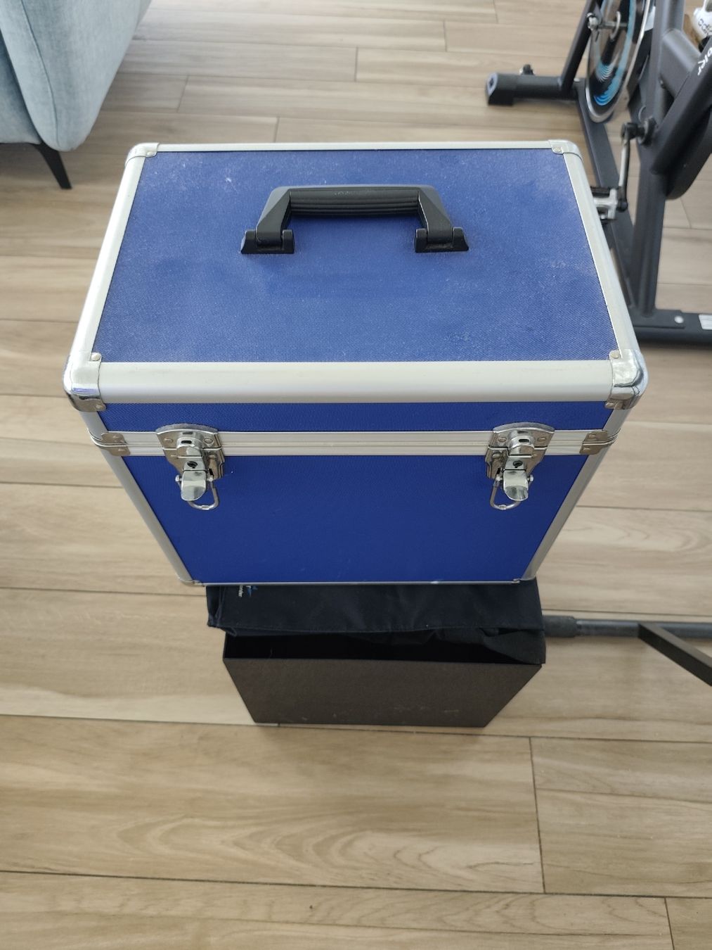 Reloop Console di mixaggio: DJ Equipment mit Cases und Zubehör – Usato da Oeschgen venduto da stu_nq7r 6