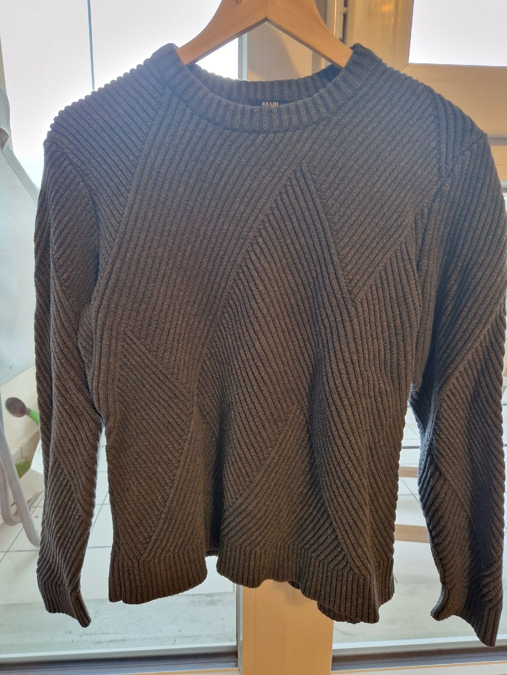 Maglioni & Felpe: Pullover gris – Usato da Lausanne venduto da mgo_yx25