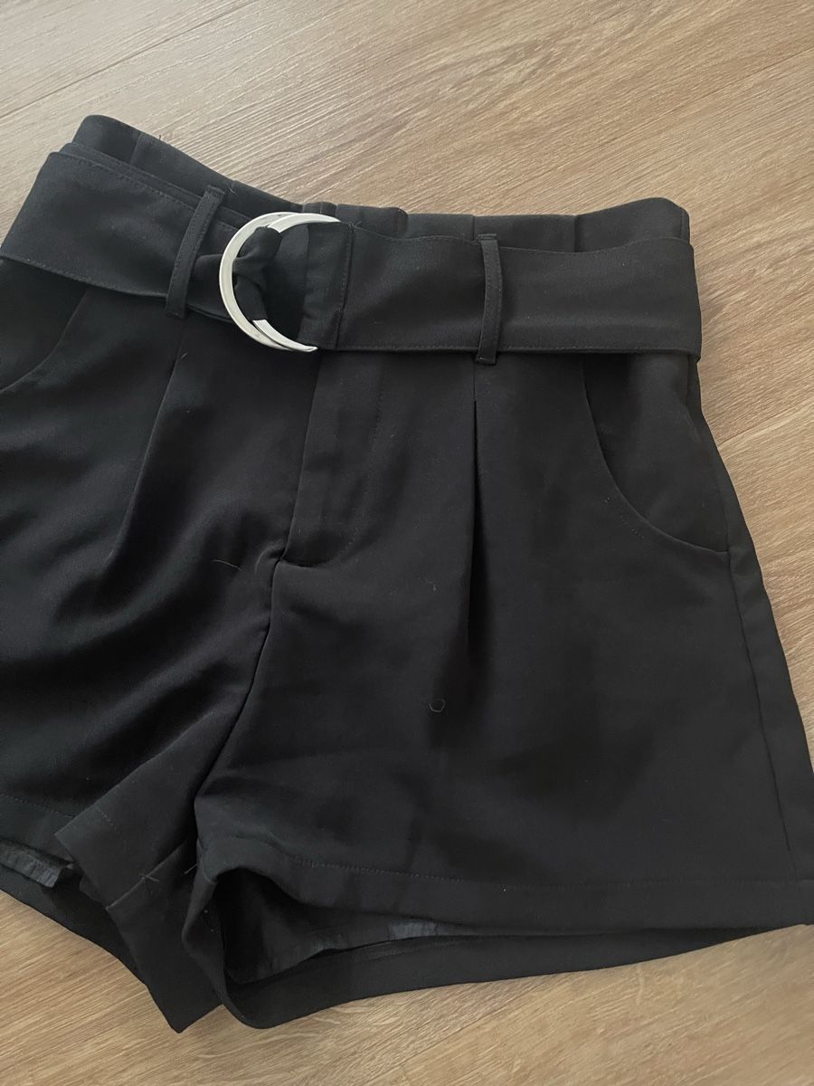 Hosen: Shorts inkl. Gürtel Gr S Forever 21 – Gebraucht aus Bassersdorf von Sandy456 1