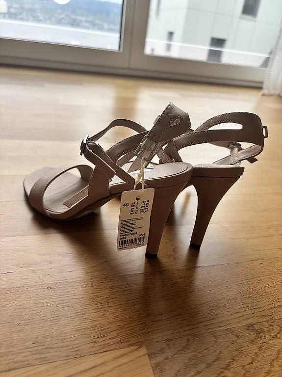 Esprit Scarpe da donna: Esprit Riemchensandale, Gr. 40, rosa, NEU – Nuovo e nell'imballaggio originale da Horgen venduto da sab_kp8l 1