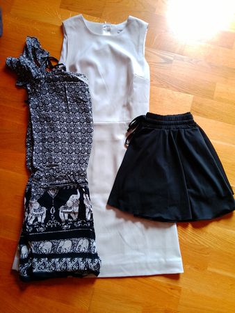 Ensemble 3 pièces femme: robe, jupe noire, combi-short été.