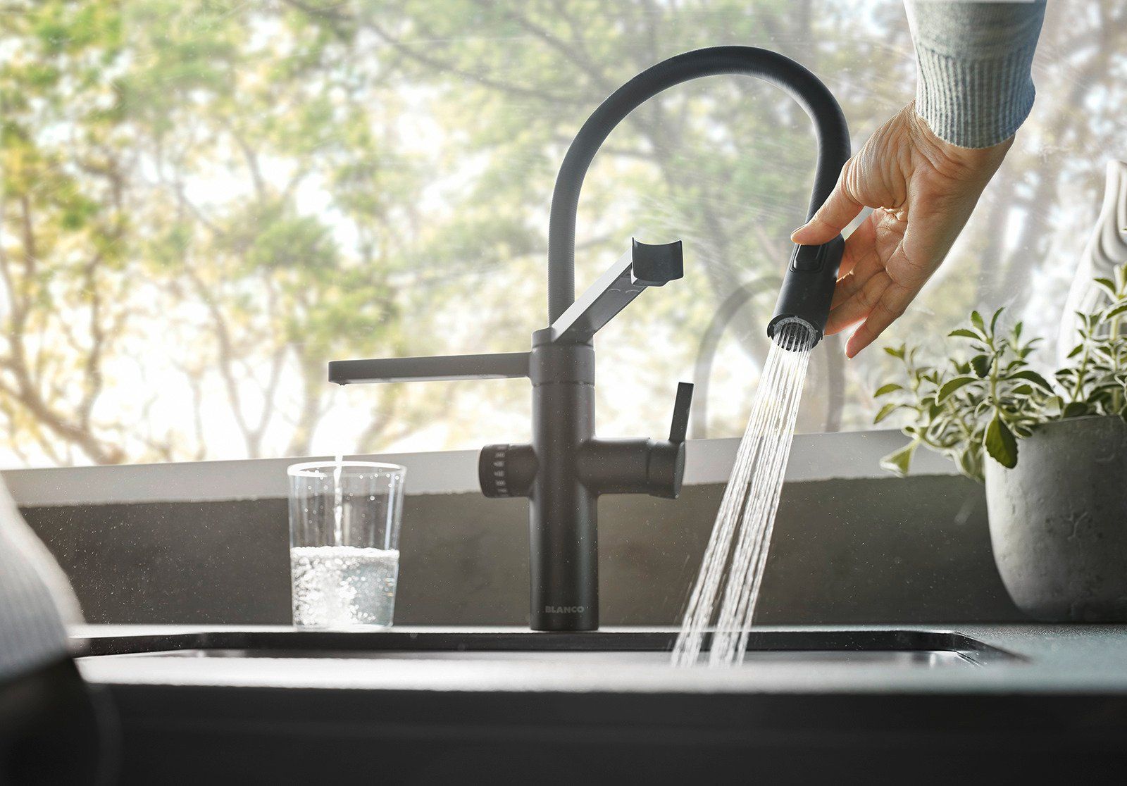 Blanco Rubinetteria: BLANCO Wasserhahn Armatur Soda-System NEU – Nuovo e nell'imballaggio originale da Laupersdorf venduto da Baenzli05 1