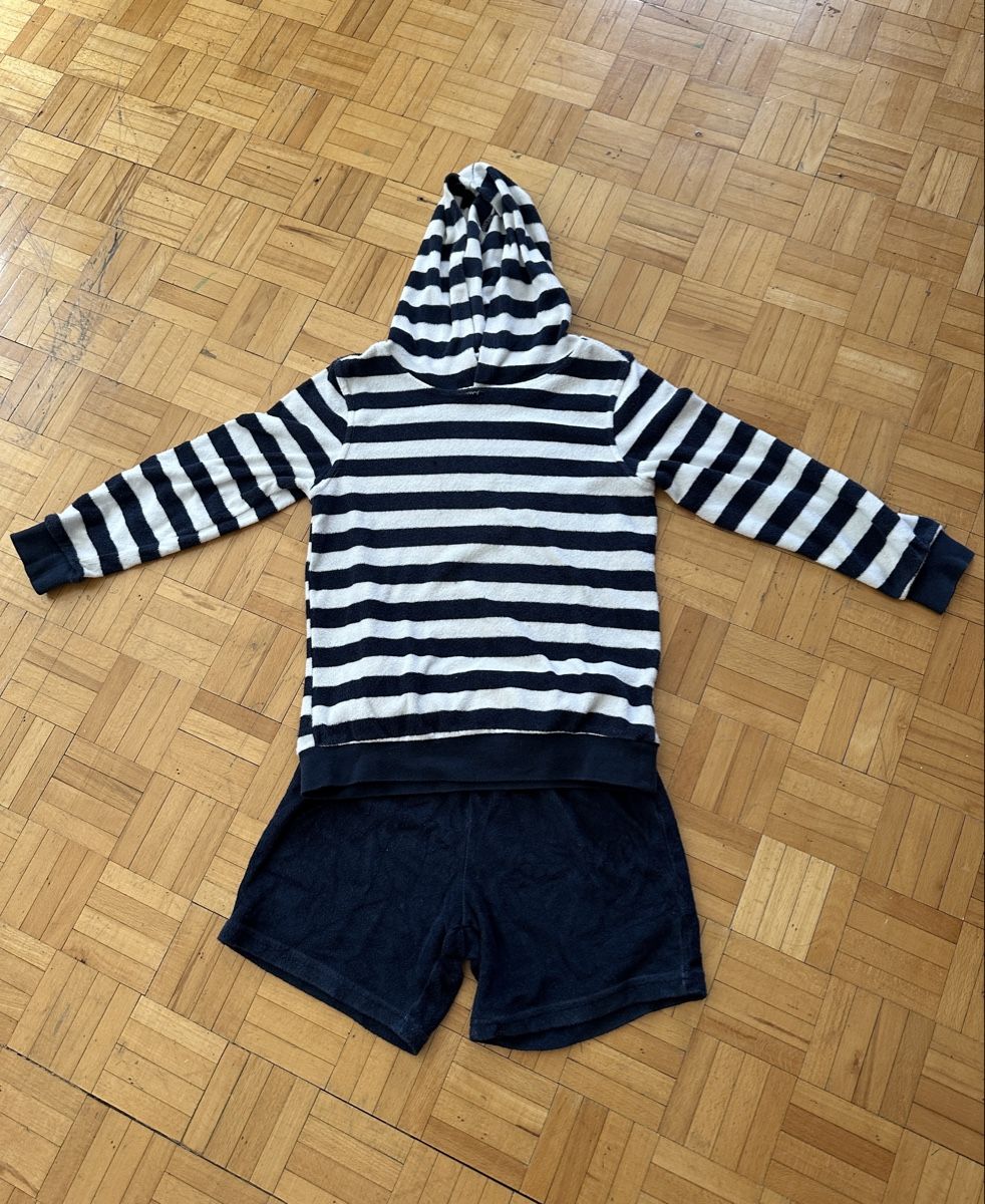 Pullover & Sweatshirts: Frottee Kombi Pulli und Shorts – Gebraucht aus Zürich von Paleardi