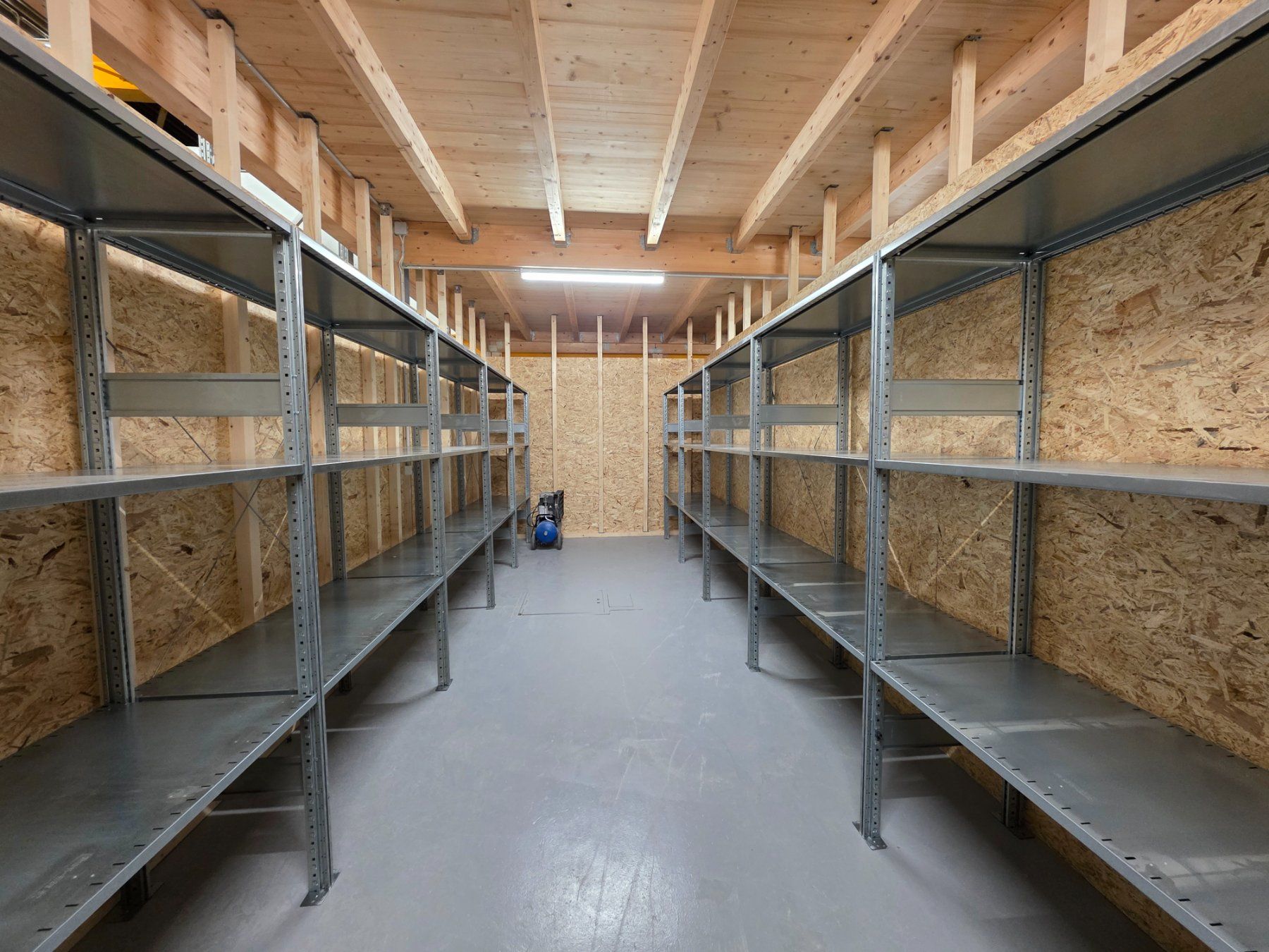 Scaffali: SSI Schäfer Tablarregal / Fachbodenregal – Usato da Bazenheid venduto da DonAleks91
