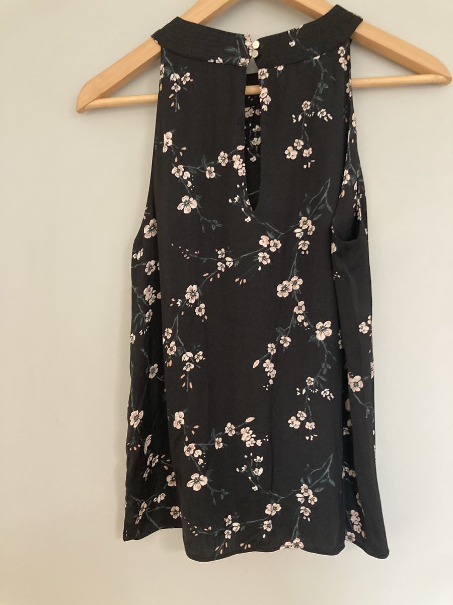 Mint & Berry Top: Mint & Berry Top, Schwarz, Blumenmuster, Gr. 36, Sommer – Nuovo (secondo la descrizione) da Schlieren venduto da cotopaxi06 1