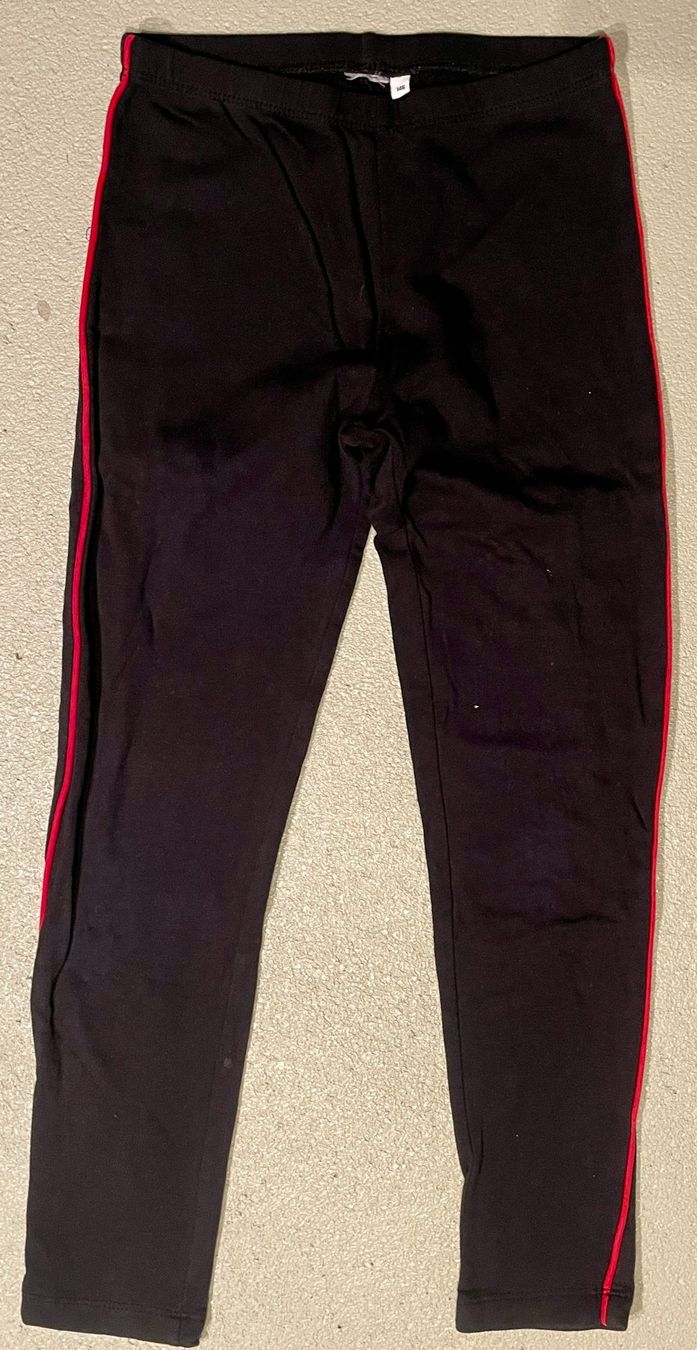 Lotti & Set di vestiti: Winterleggings-Paket Gr. 146 – Usato da Neuendorf venduto da Knopfi 2