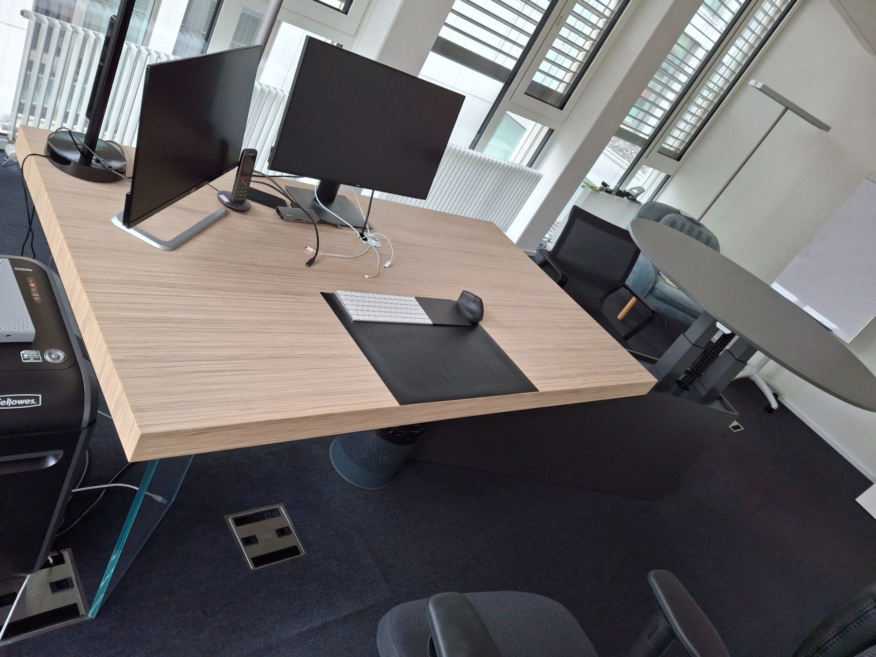 Tavoli: Manager-Tisch – Usato da Pfäffikon SZ venduto da adm_mkv7