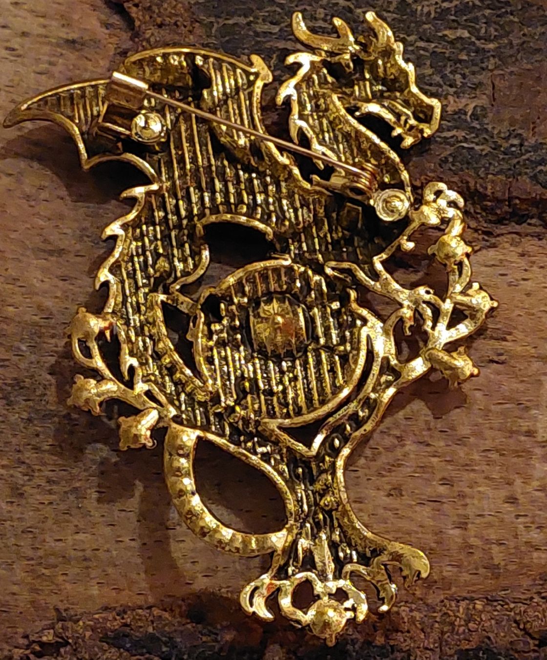 Broschen & Nadeln: Zauberhafte Märchen Brosche Drache / Basilisk  - ca. 7.5 cm – Neu (gemäss Beschreibung) aus Oberwil BL von Chewbacca184 7