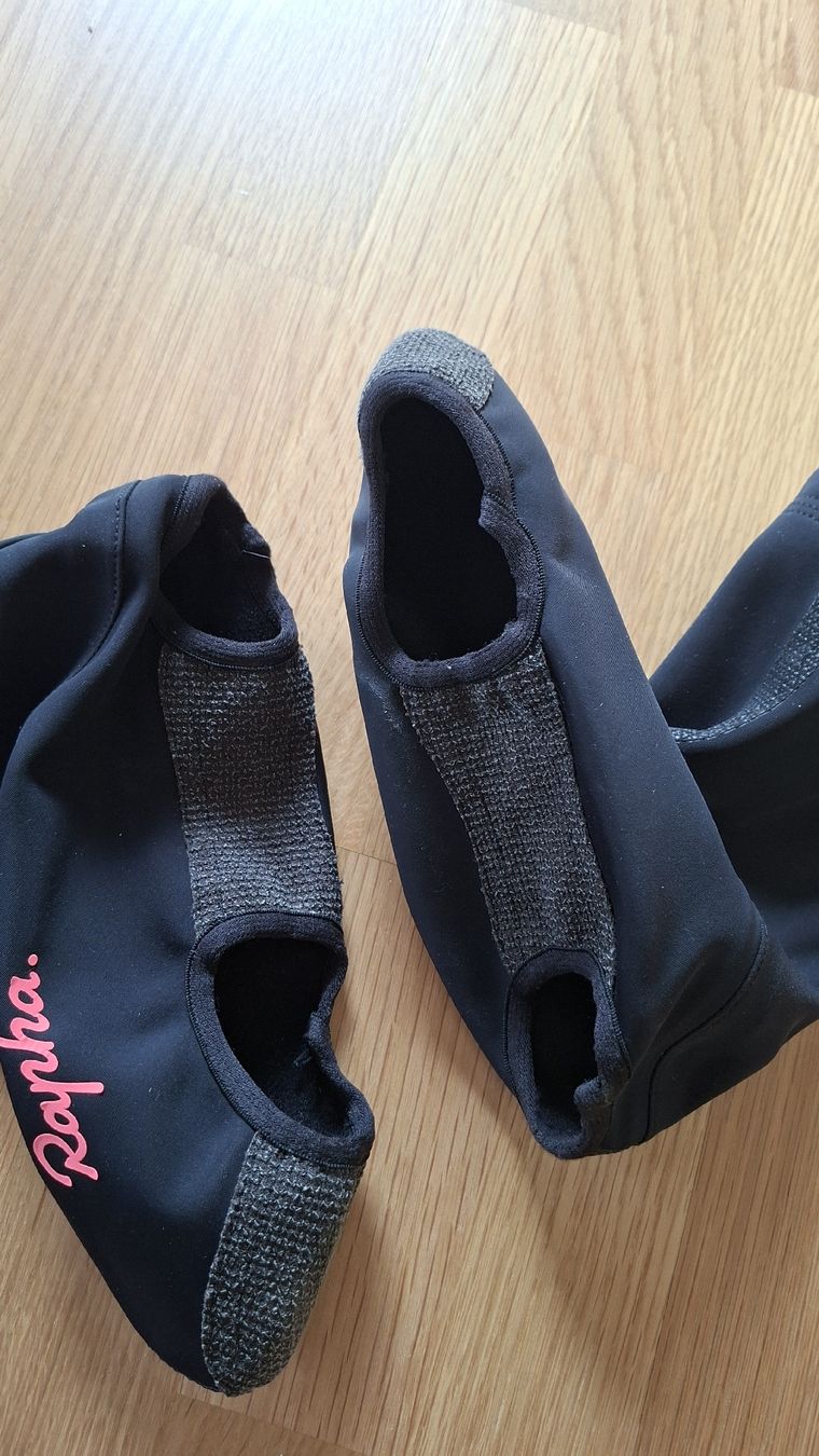 Stinchiere & Fasciature: Rapha Velo Überschuhe – Usato da Wallisellen venduto da Dunja_Sand 4