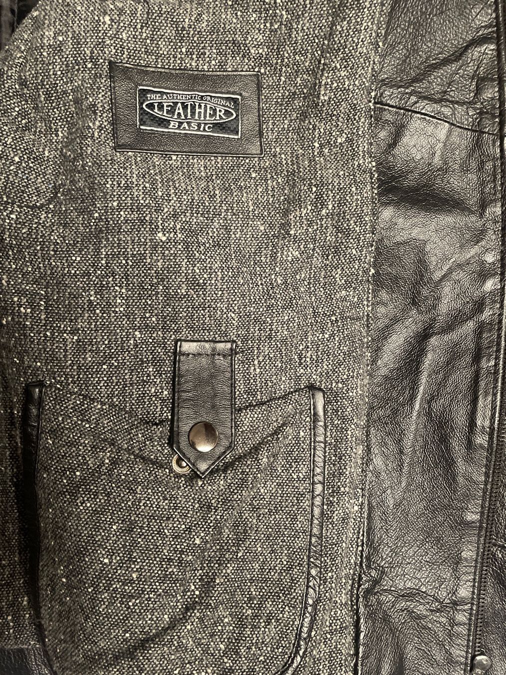 Giacche: Leder Jacke mit abnehmebare Kaputze – Usato da Capolago venduto da LA.BOTTEGA 3