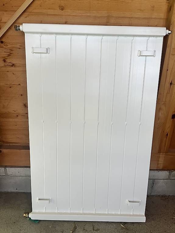 Heizgeräte: Heizungsradiator – Gebraucht aus Reutigen von Carrera47 1