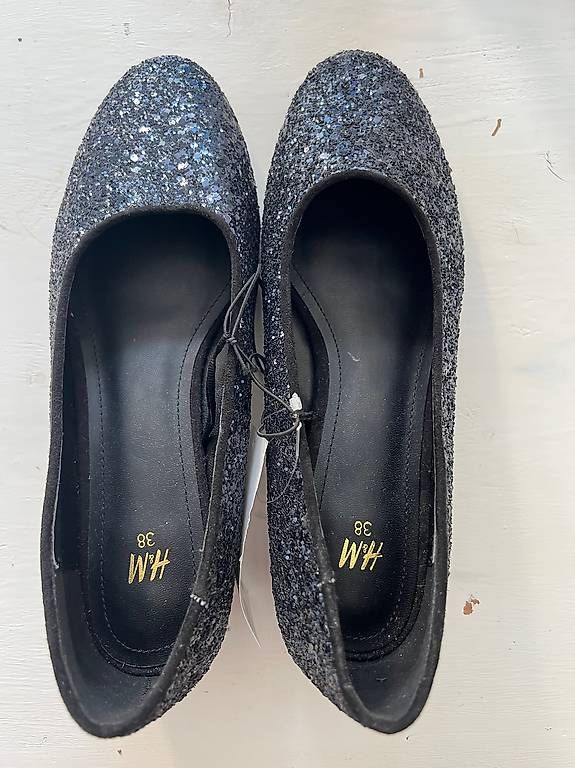 Scarpe da donna: Glitzerschuhe blau 38 – Usato da Basel venduto da Princeton-seller 1