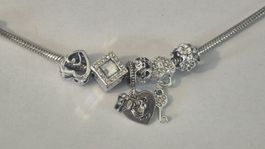 Bracciale con charm cuori e chiave argento nuovo