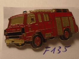 1 Pin Feuerwehr Auto Pompiers Pin (F135)