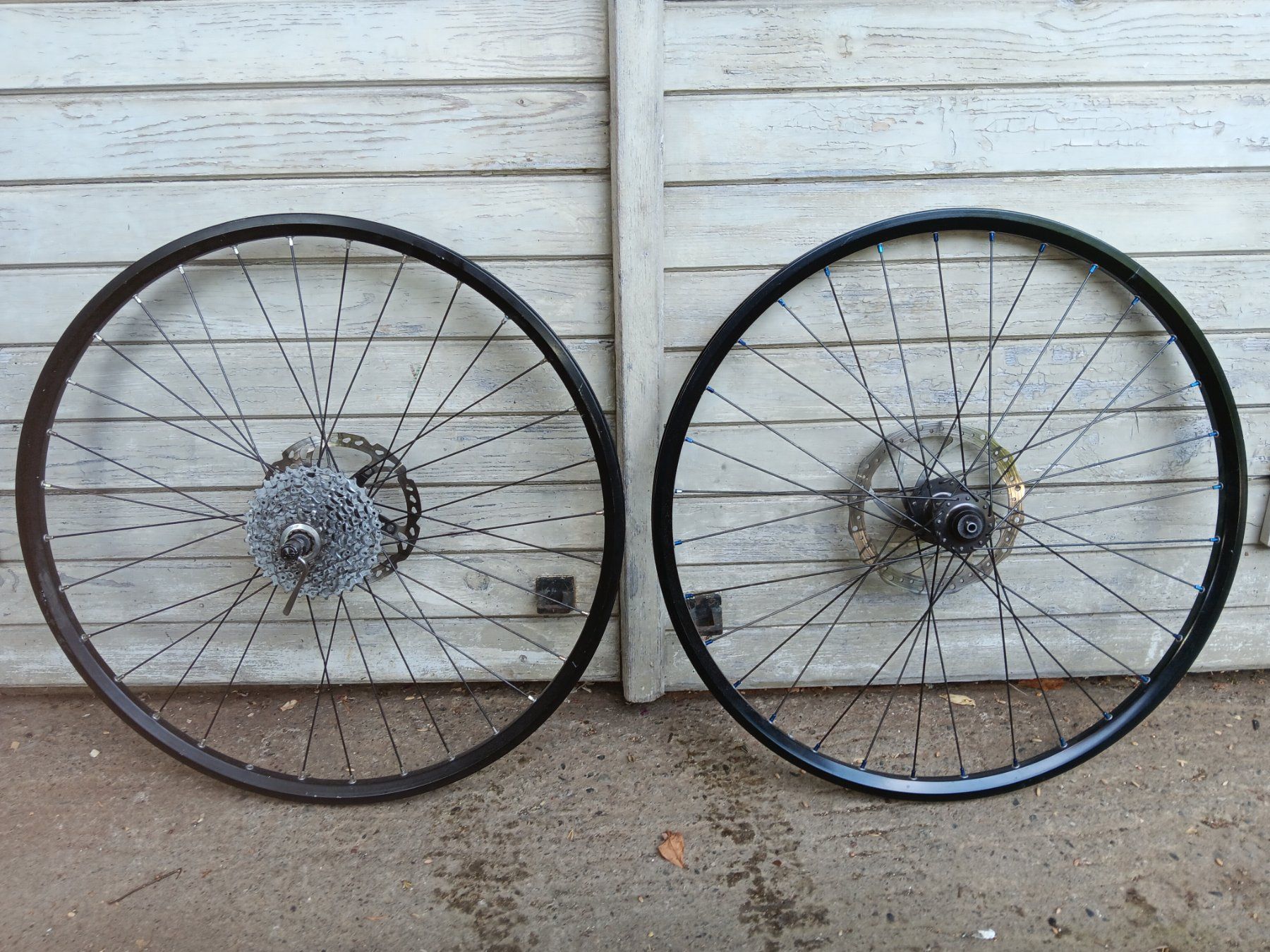 Shimano Cerchioni: 2 Felgen Alu mit Scheibenbremsen – Usato da Dietikon venduto da Sauber64