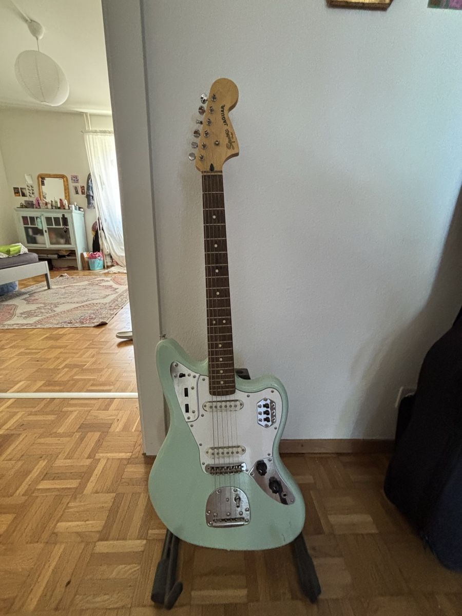 Squier Strumenti musicali: E-Gitarre Squier Vintage Modified Jazzmaster  – Usato da zürich venduto da ite_8wth 1